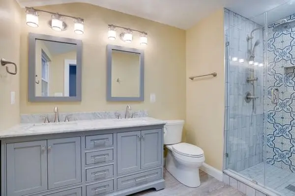 Professional bathroom painting in Ottawa - modern bathroom renovation and wall painting