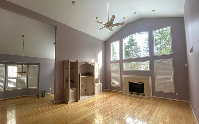 Interior painting for living room in Ottawa - quality wall refinishing and color application